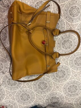 Women's Structured Leather Tote Bag in Tan